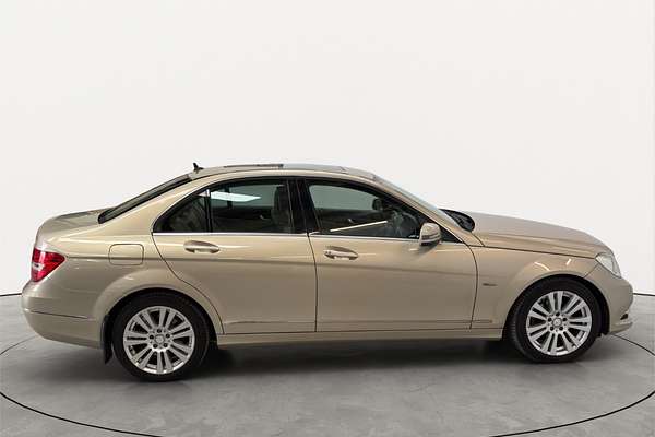 2011 Mercedes-Benz C-Class C250 CDI BlueEFFICIENCY Elegance W204