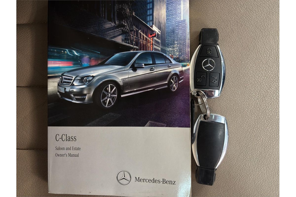 2011 Mercedes-Benz C-Class C250 CDI BlueEFFICIENCY Elegance W204