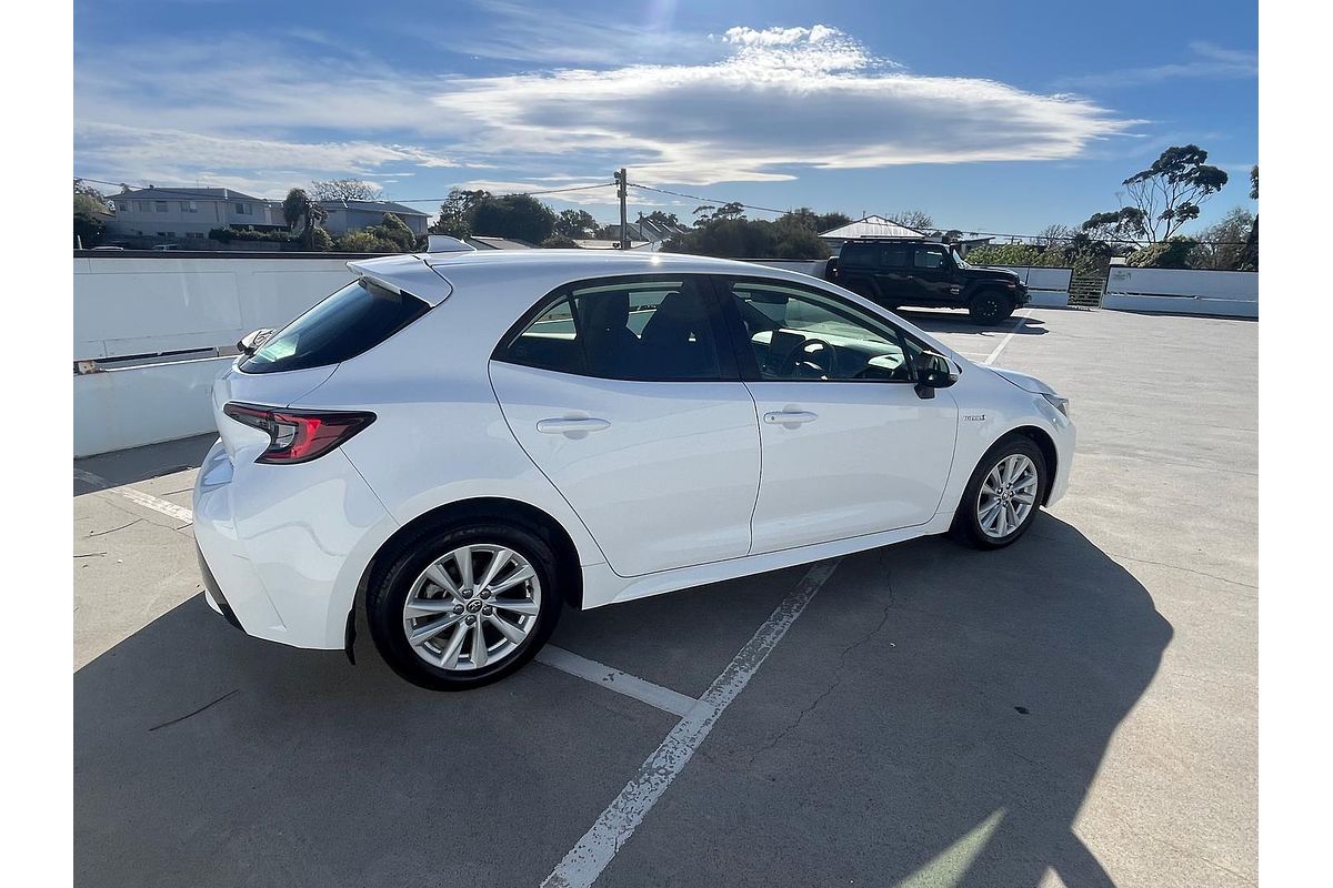 2022 Toyota Corolla Ascent Sport Hybrid ZWE211R