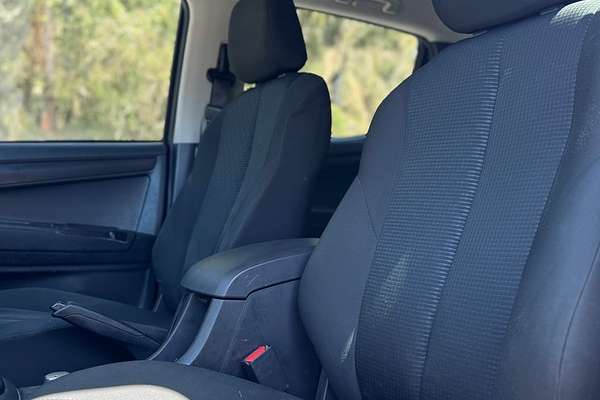 2018 Isuzu D-MAX SX 4X4