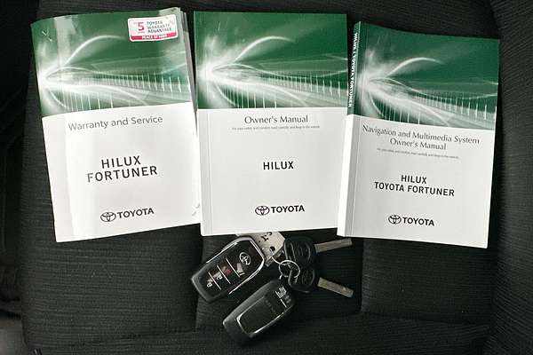 2021 Toyota Hilux SR5 GUN126R 4X4