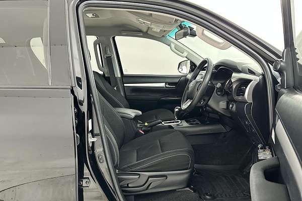 2021 Toyota Hilux SR5 GUN126R 4X4