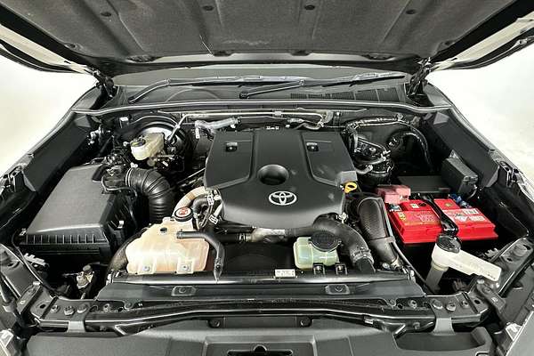 2021 Toyota Hilux SR5 GUN126R 4X4