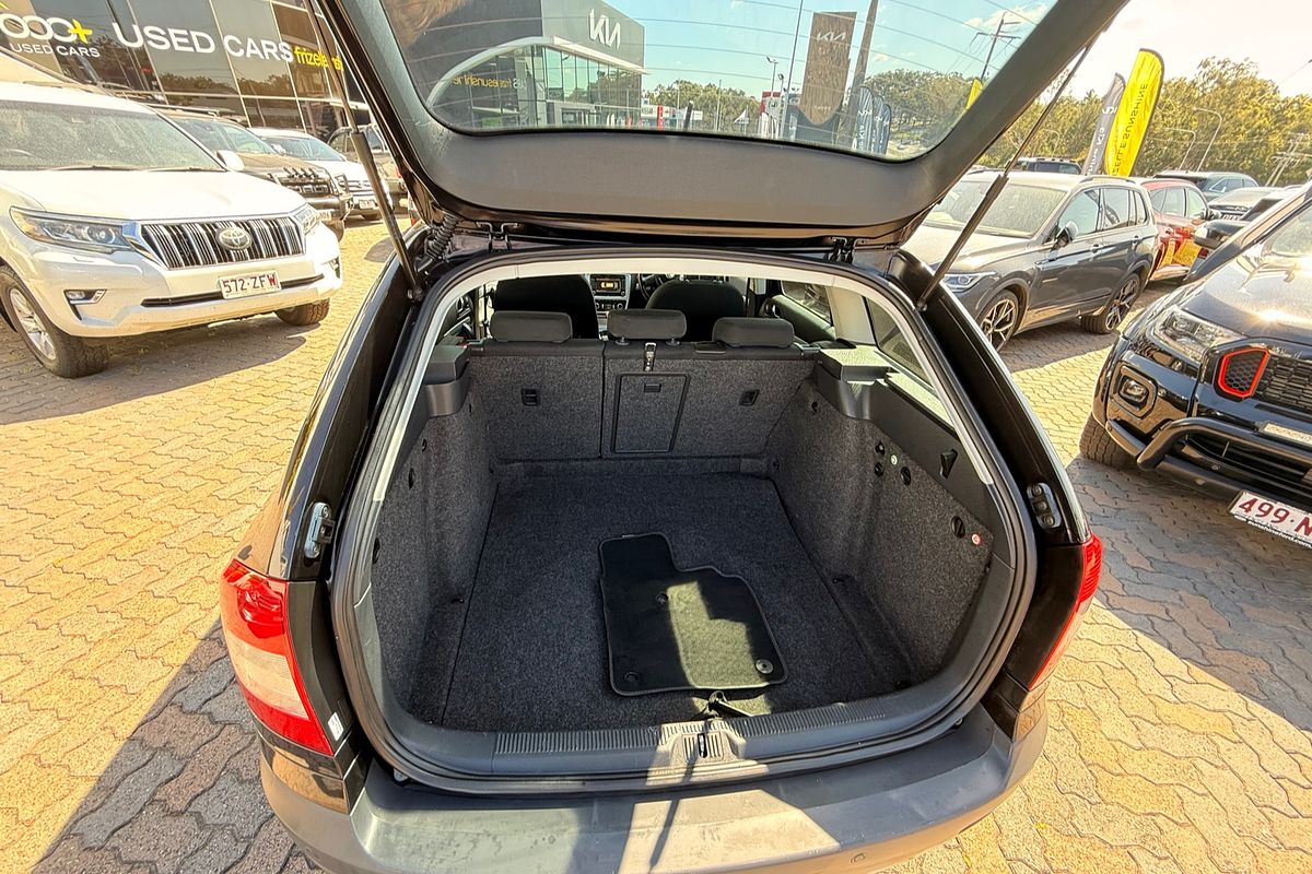 2012 SKODA Octavia Scout 103TDI 1Z