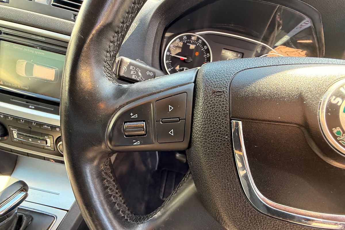 2012 SKODA Octavia Scout 103TDI 1Z