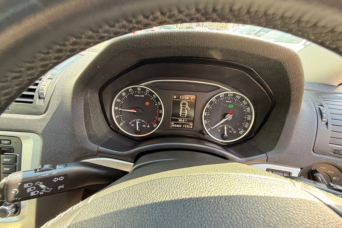 2012 SKODA Octavia Scout 103TDI 1Z