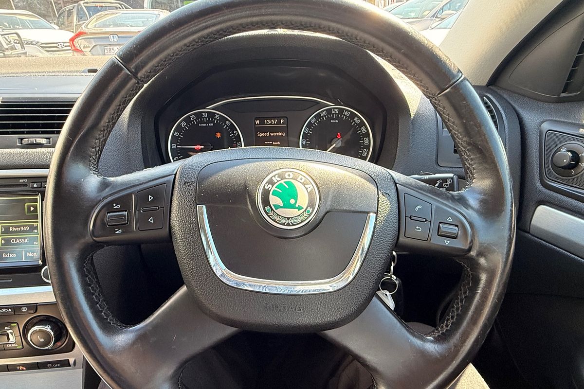 2012 SKODA Octavia Scout 103TDI 1Z