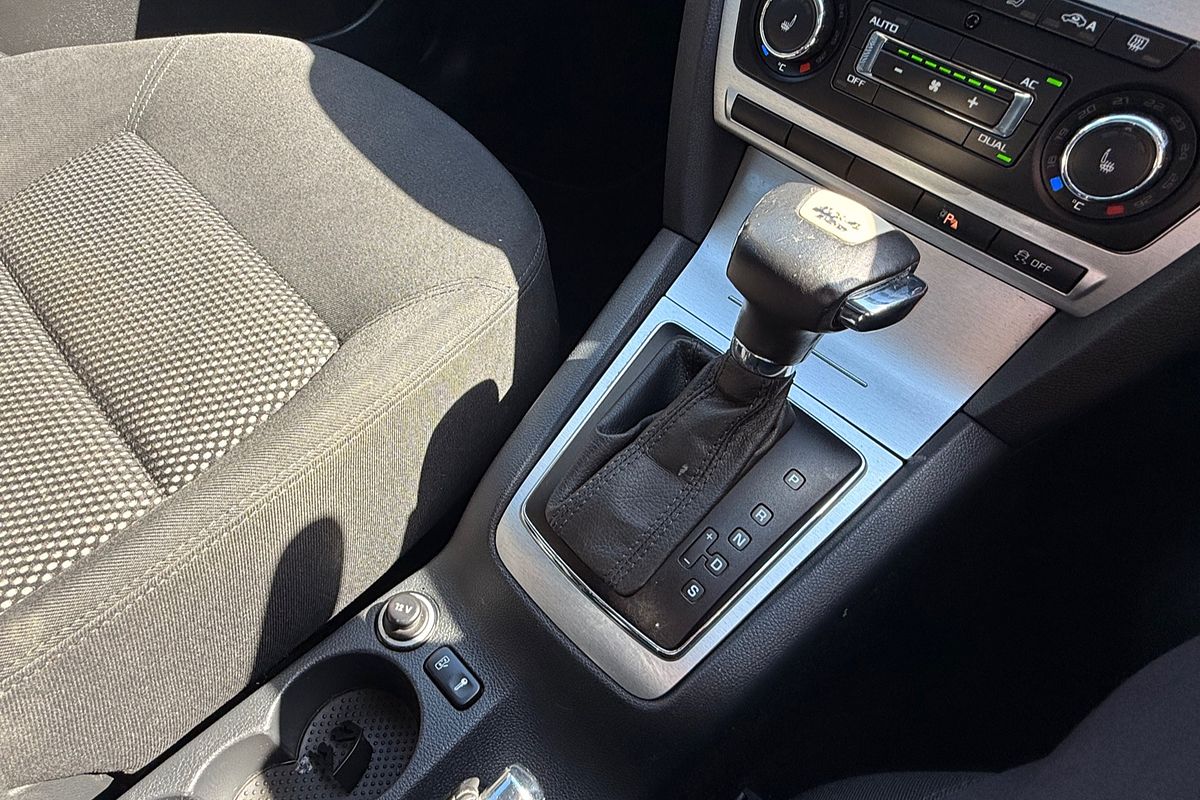 2012 SKODA Octavia Scout 103TDI 1Z