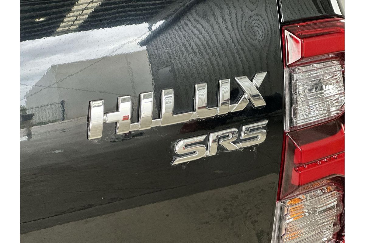 2021 Toyota Hilux SR5 GUN126R 4X4