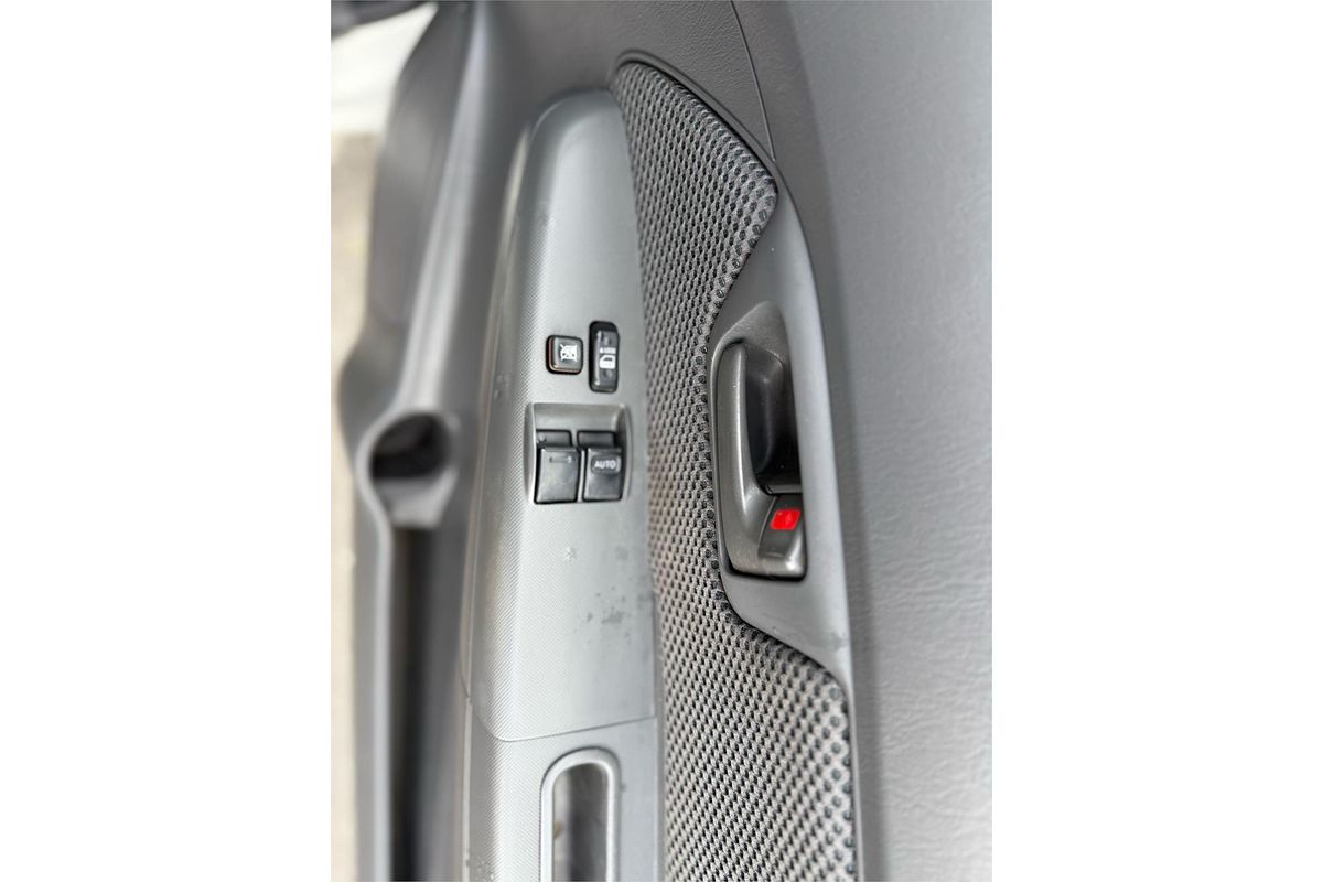 2012 Toyota Hilux SR KUN16R Rear Wheel Drive
