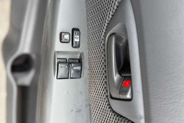 2012 Toyota Hilux SR KUN16R Rear Wheel Drive