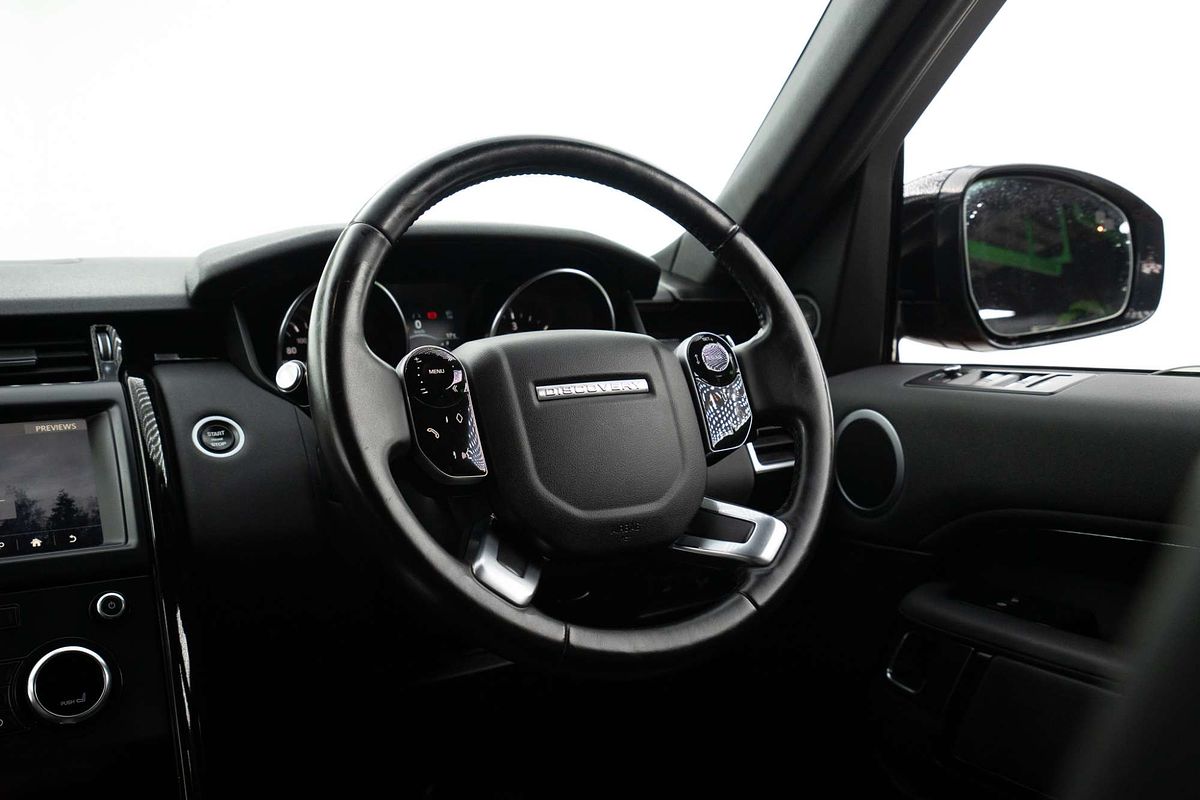 2018 Land Rover Discovery SD4 SE Series 5