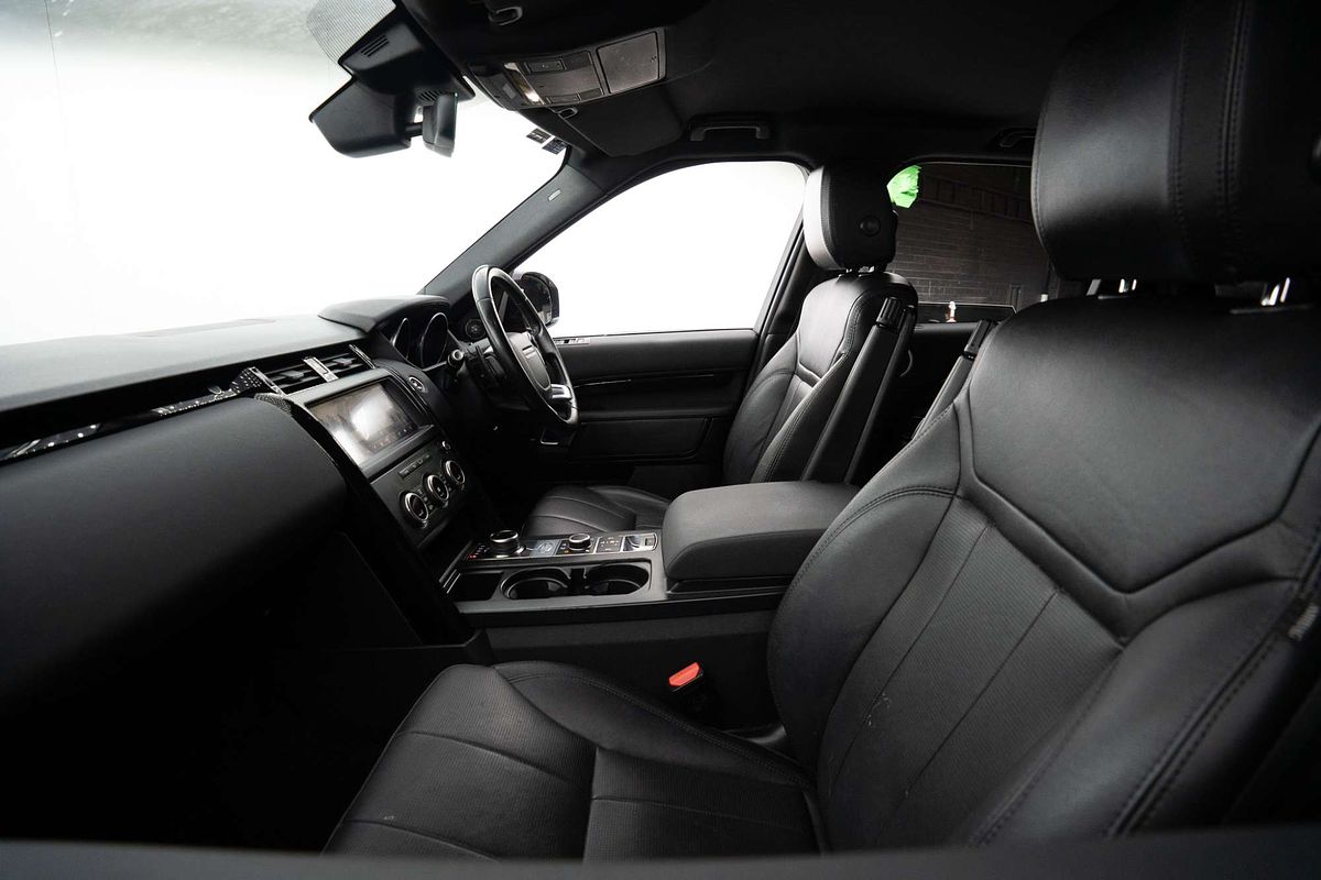 2018 Land Rover Discovery SD4 SE Series 5