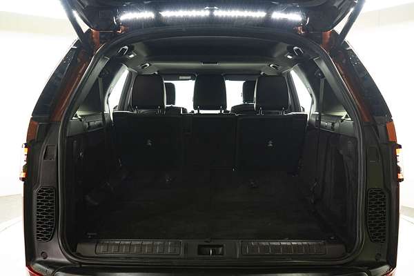 2018 Land Rover Discovery SD4 SE Series 5