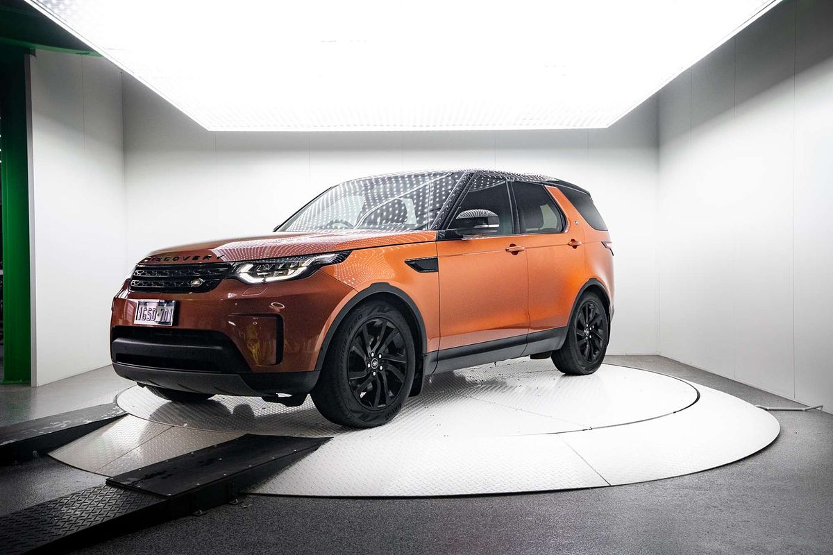 2018 Land Rover Discovery SD4 SE Series 5