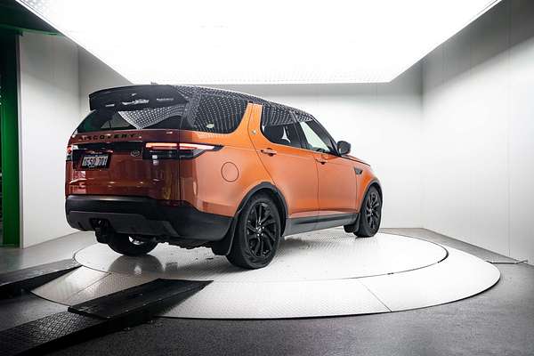 2018 Land Rover Discovery SD4 SE Series 5