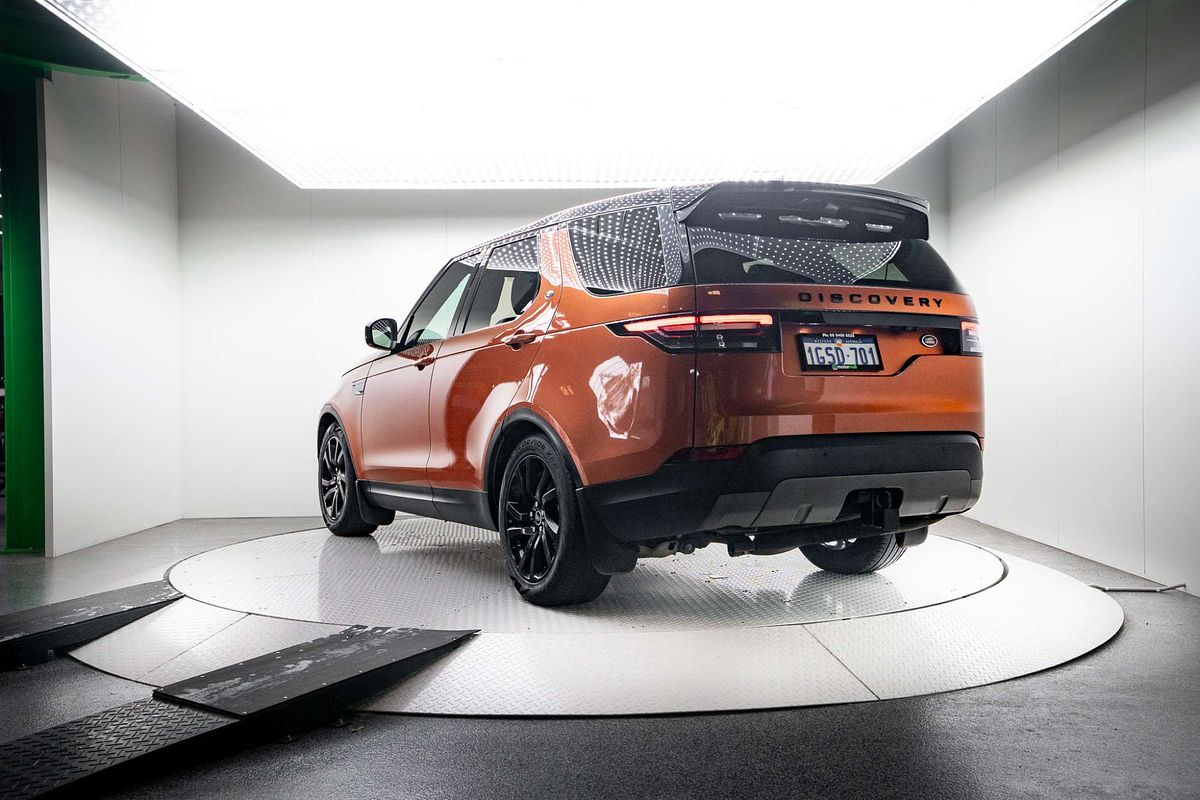 2018 Land Rover Discovery SD4 SE Series 5
