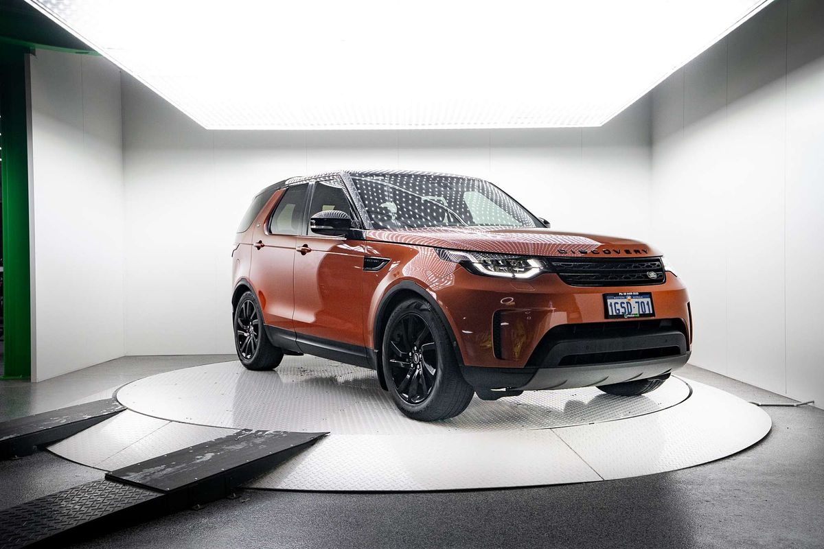 2018 Land Rover Discovery SD4 SE Series 5