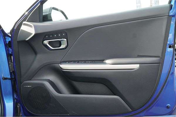 2025 Kia K4 GT-Line CL4m