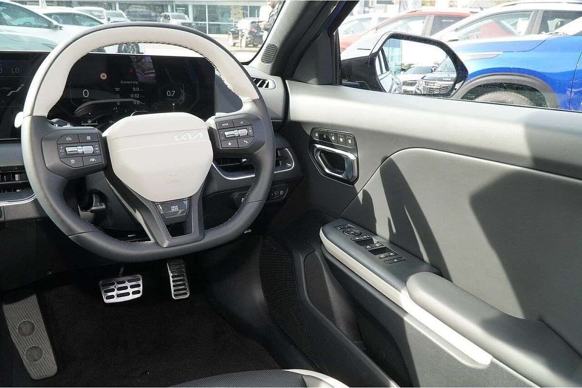 2025 Kia K4 GT-Line CL4m