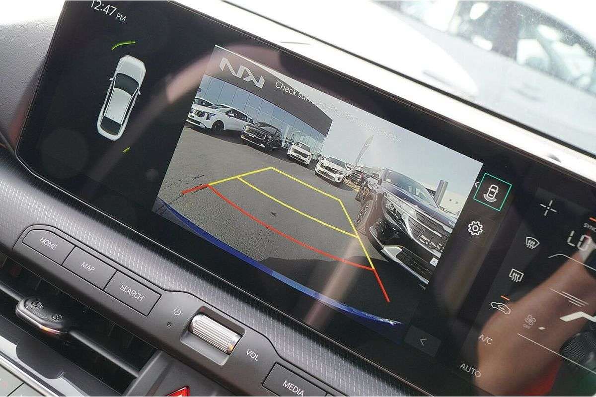 2025 Kia K4 GT-Line CL4m