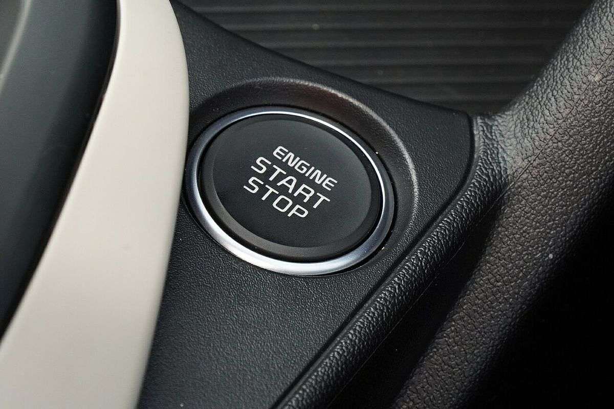 2025 Kia K4 GT-Line CL4m