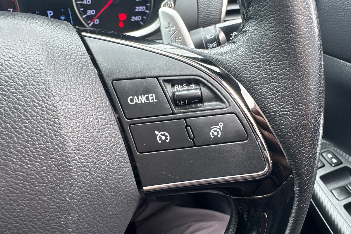 2018 Mitsubishi Eclipse Cross Black Edition YA