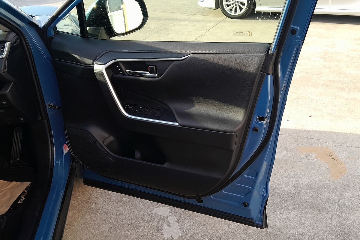 2023 Toyota RAV4 Cruiser AXAH54R