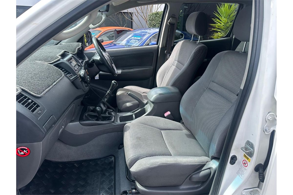 2011 Toyota Hilux SR KUN26R 4X4