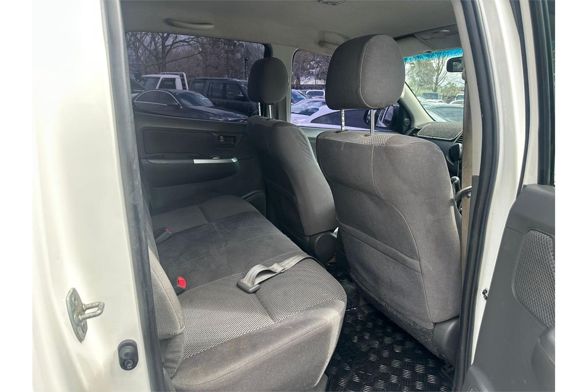 2011 Toyota Hilux SR KUN26R 4X4