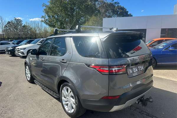 2017 Land Rover Discovery TD6 First Edition Series 5
