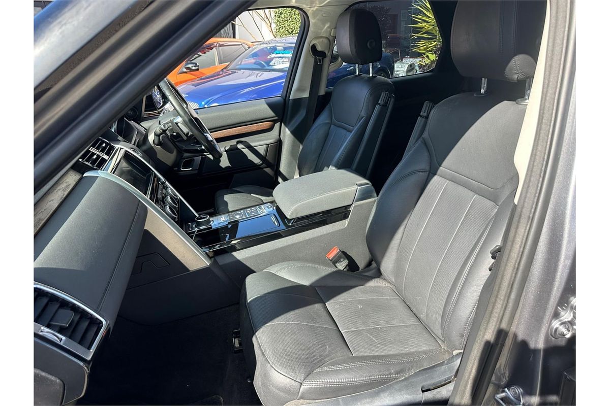 2017 Land Rover Discovery TD6 First Edition Series 5