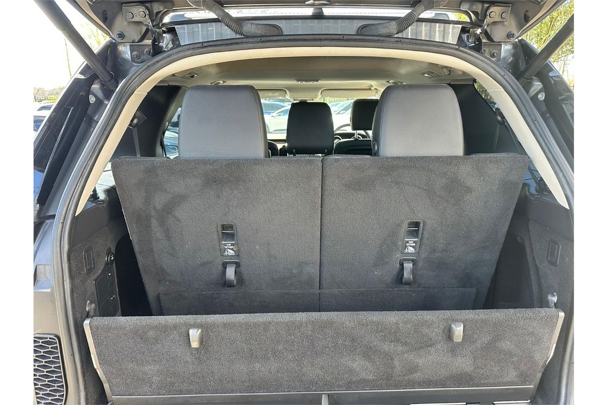 2017 Land Rover Discovery TD6 First Edition Series 5