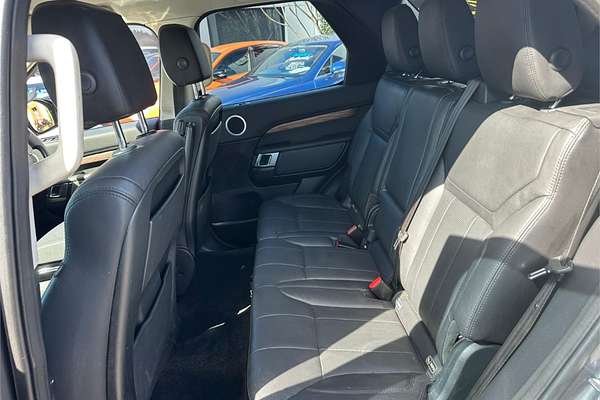 2017 Land Rover Discovery TD6 First Edition Series 5