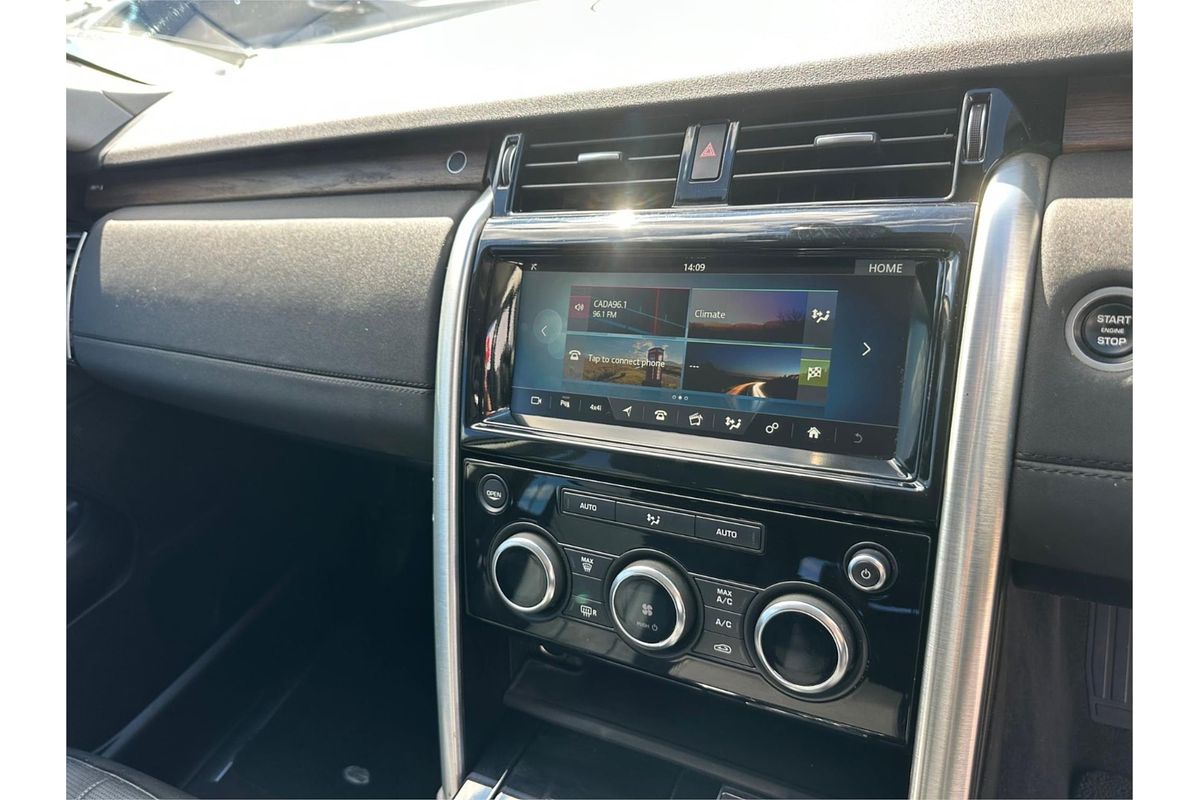 2017 Land Rover Discovery TD6 First Edition Series 5