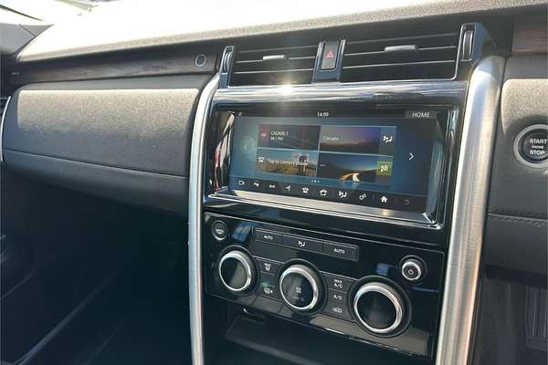 2017 Land Rover Discovery TD6 First Edition Series 5