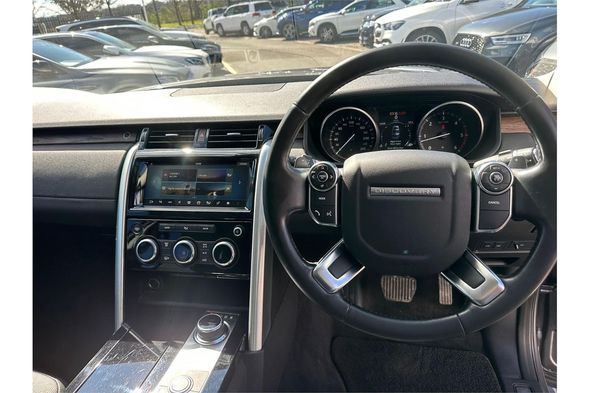 2017 Land Rover Discovery TD6 First Edition Series 5
