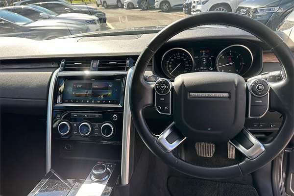 2017 Land Rover Discovery TD6 First Edition Series 5