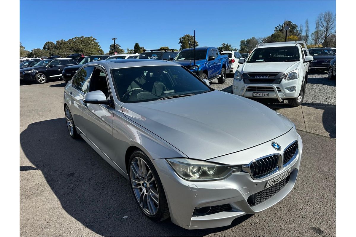 2013 BMW 3 Series 320i F30