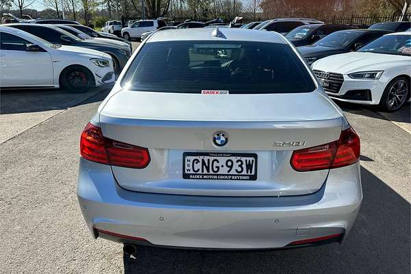2013 BMW 3 Series 320i F30