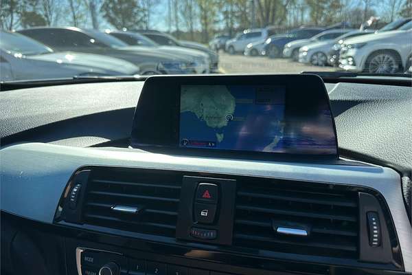 2013 BMW 3 Series 320i F30