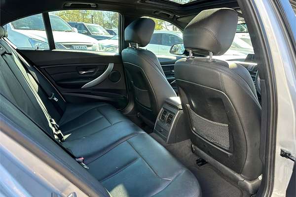2013 BMW 3 Series 320i F30