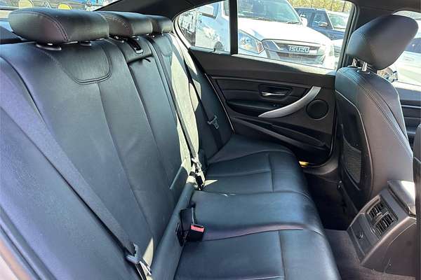 2013 BMW 3 Series 320i F30