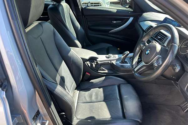 2013 BMW 3 Series 320i F30