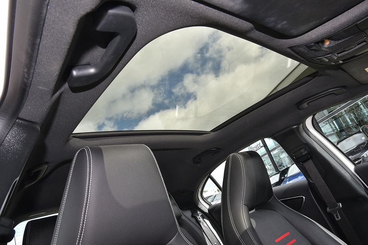 2016 Mercedes-Benz A-Class A180 W176