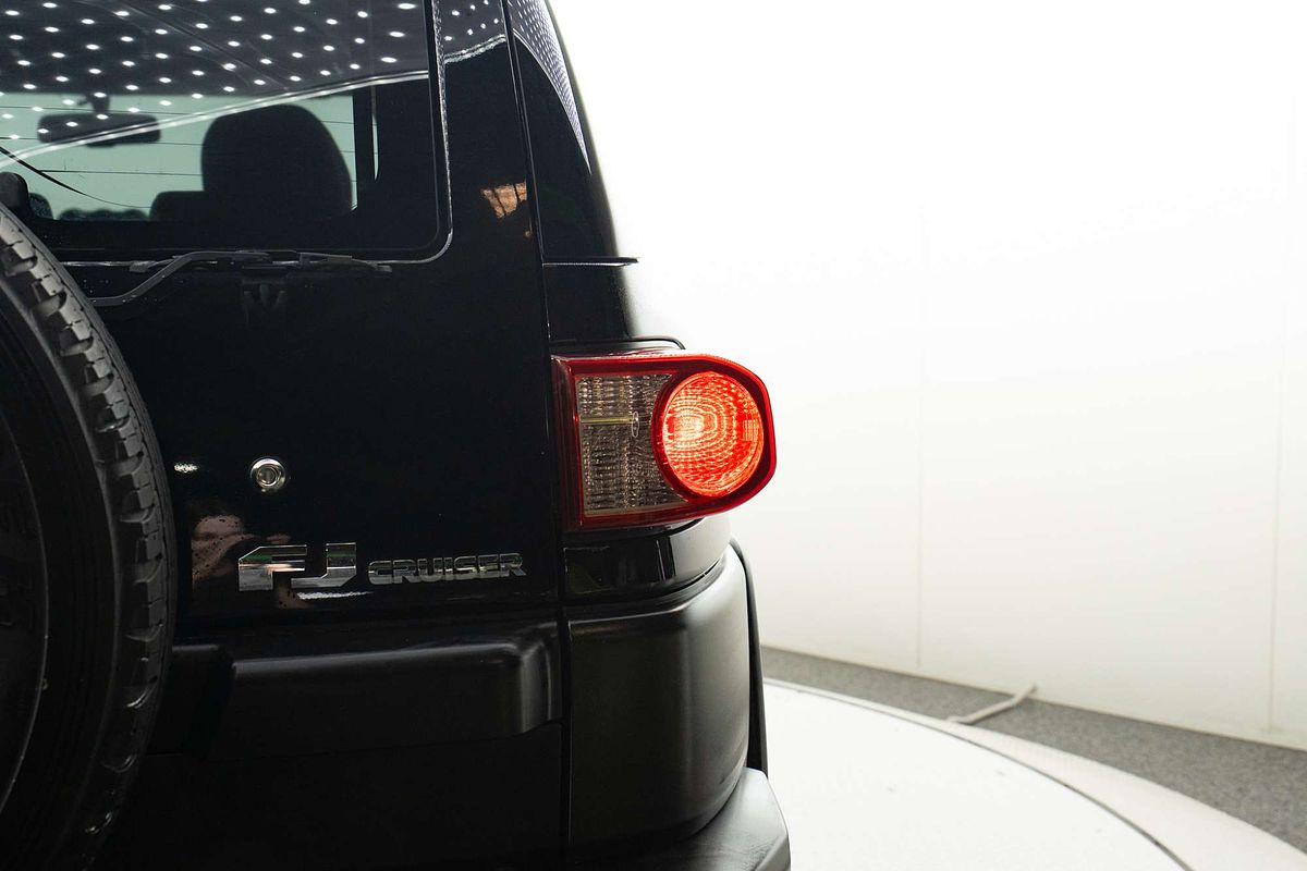 2014 Toyota FJ Cruiser GSJ15R