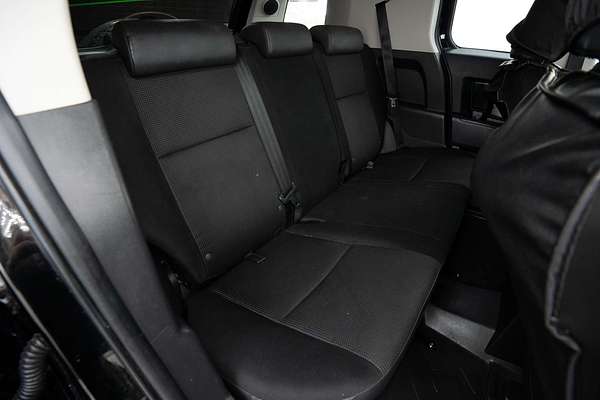 2014 Toyota FJ Cruiser GSJ15R