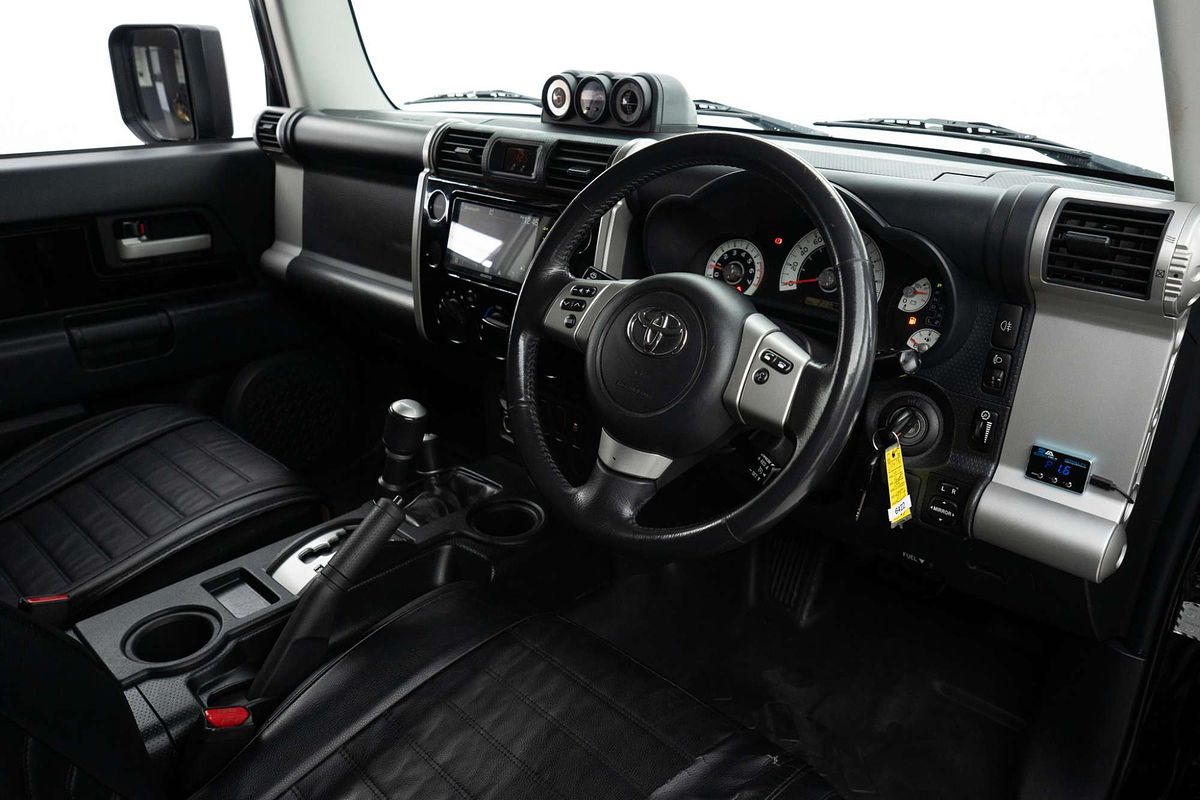 2014 Toyota FJ Cruiser GSJ15R