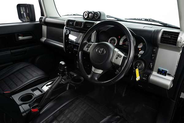 2014 Toyota FJ Cruiser GSJ15R