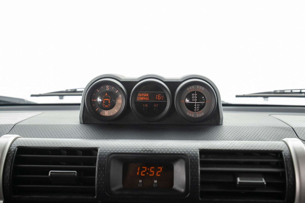 2014 Toyota FJ Cruiser GSJ15R